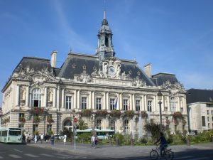 Le rachat de crédits à Tours en Indre et Loire FR-37 avec je vous finance 